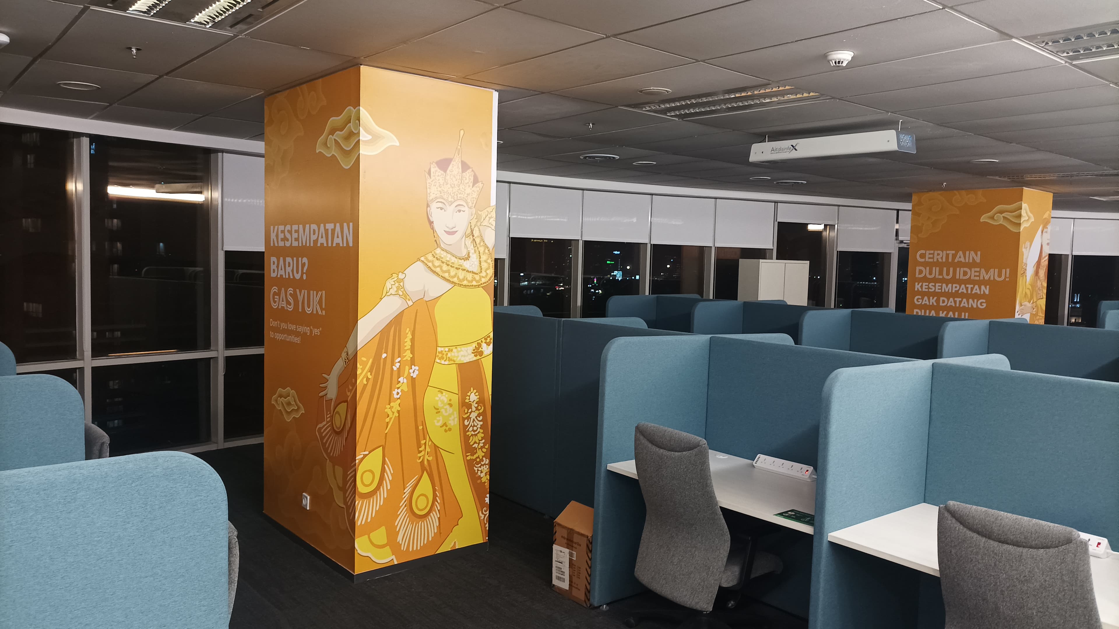 Interior Wall Branding — Grab